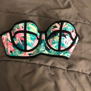 Small floral push-up bathing suit top!